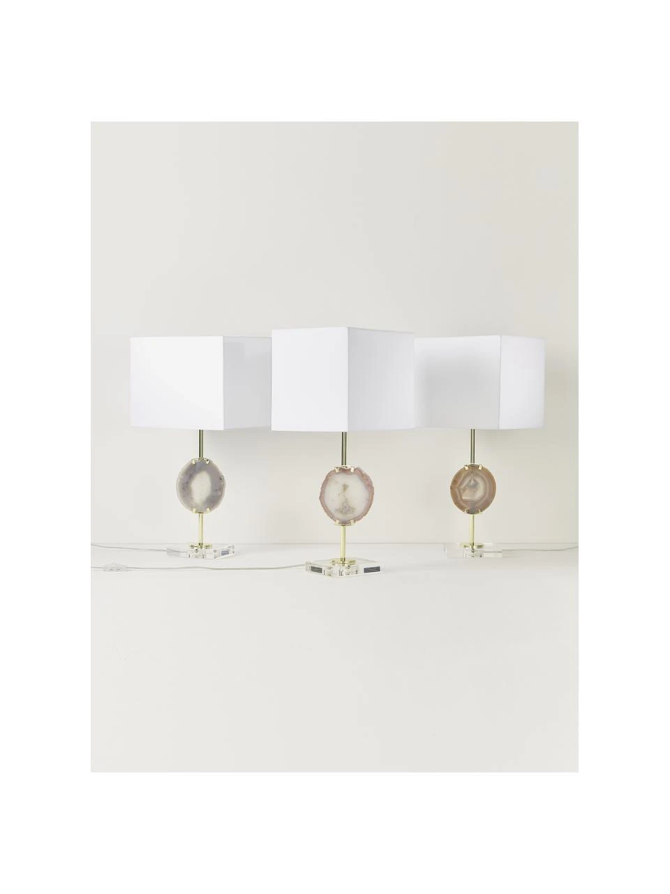 Westwing Collection Große Glam-Tischlampe Treasure mit Achat-Dekor, B 33 x H 62 cm 5 Westwing Collection Große Glam-Tischlampe Treasure mit Achat-Dekor, B 33 x H 62 cm – Bild 3