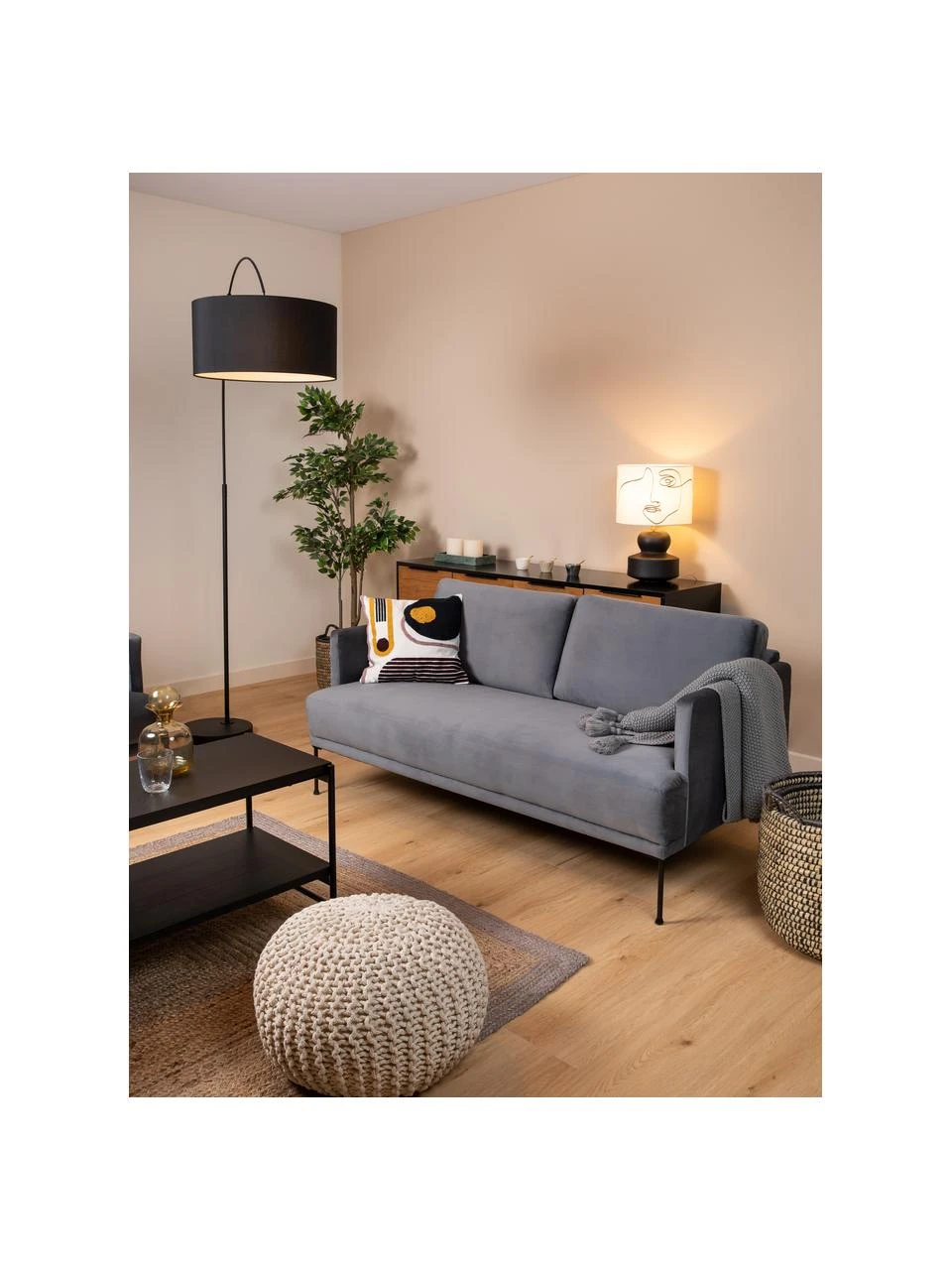 Westwing Collection Große Keramik-Tischlampe Georgina mit One-Line-Drawing, Ø 33 x H 52 cm 7 Westwing Collection Große Keramik-Tischlampe Georgina mit One-Line-Drawing, Ø 33 x H 52 cm – Bild 5