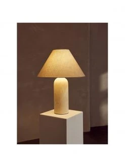 Alex Rivi&egrave;re x Westwing Collection Gro&szlig;e Tischlampe Gia mit Marmorfu&szlig; in Travertin-Optik, Ø 46 x H 60 cm -Leuchten Verkaufsladen Grosse Tischlampe Gia mit Marmorfuss in Travertin Optik 2