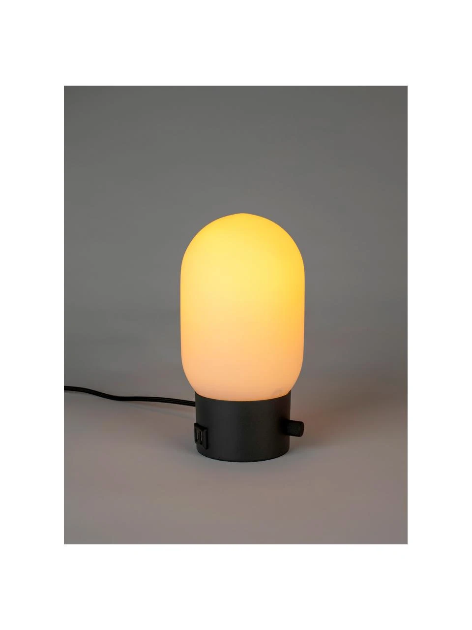 Zuiver Kleine Dimmbare Nachttischlampe Urban mit USB-Anschluss, Ø 13 x H 25 cm 8 Zuiver Kleine Dimmbare Nachttischlampe Urban mit USB-Anschluss, Ø 13 x H 25 cm – Bild 6