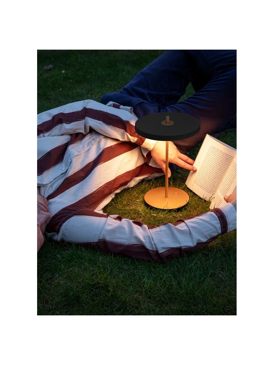 Umage Kleine Mobile Dimmbare LED-Tischlampe Asteria, Ø 20 x H 31 cm 6 Umage Kleine Mobile Dimmbare LED-Tischlampe Asteria, Ø 20 x H 31 cm – Bild 4