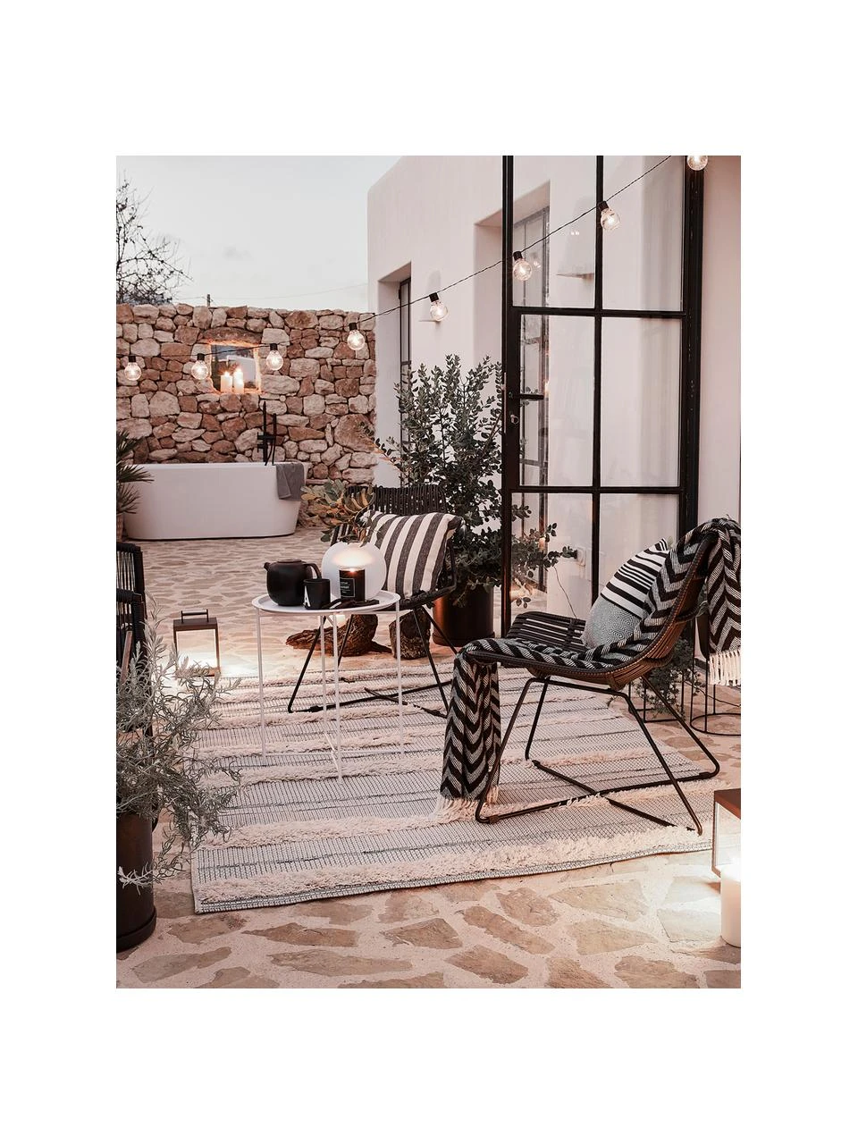 Outdoor LED-Lichterkette Partaj, 950 cm, 16 Lampions, L 950 cm 4 Outdoor LED-Lichterkette Partaj, 950 cm, 16 Lampions, L 950 cm – Bild 2