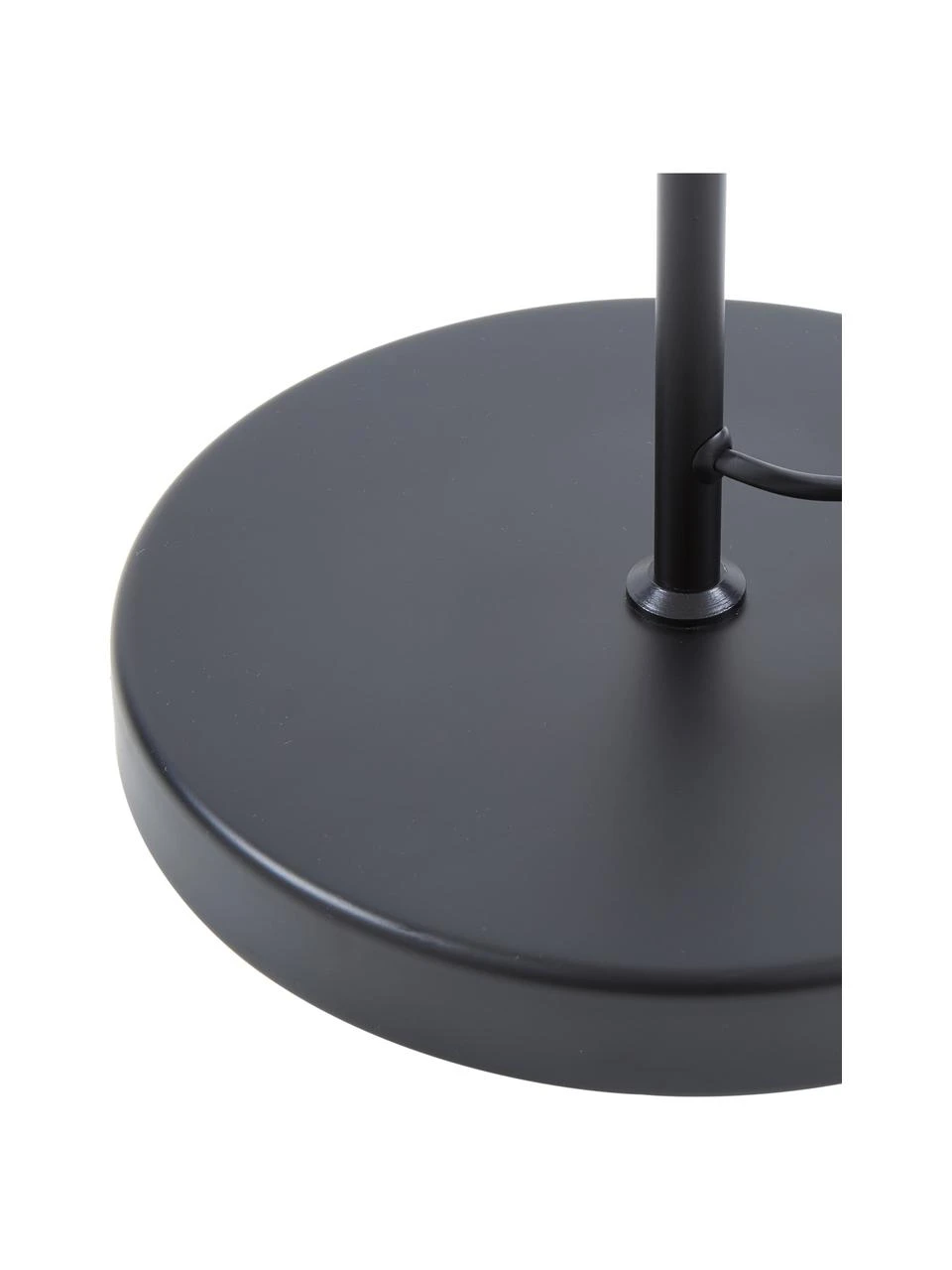 Westwing Collection Stehlampe Mick in Schwarz, Ø 28 x H 158 cm 8 Westwing Collection Stehlampe Mick in Schwarz, Ø 28 x H 158 cm – Bild 6